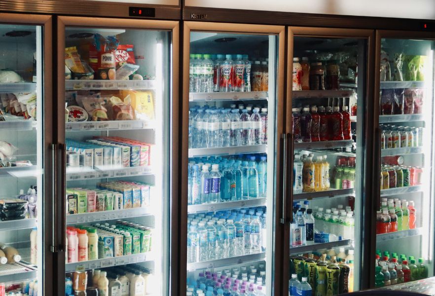 コンビニで手に入るバストアップに効果的な飲み物ガイド